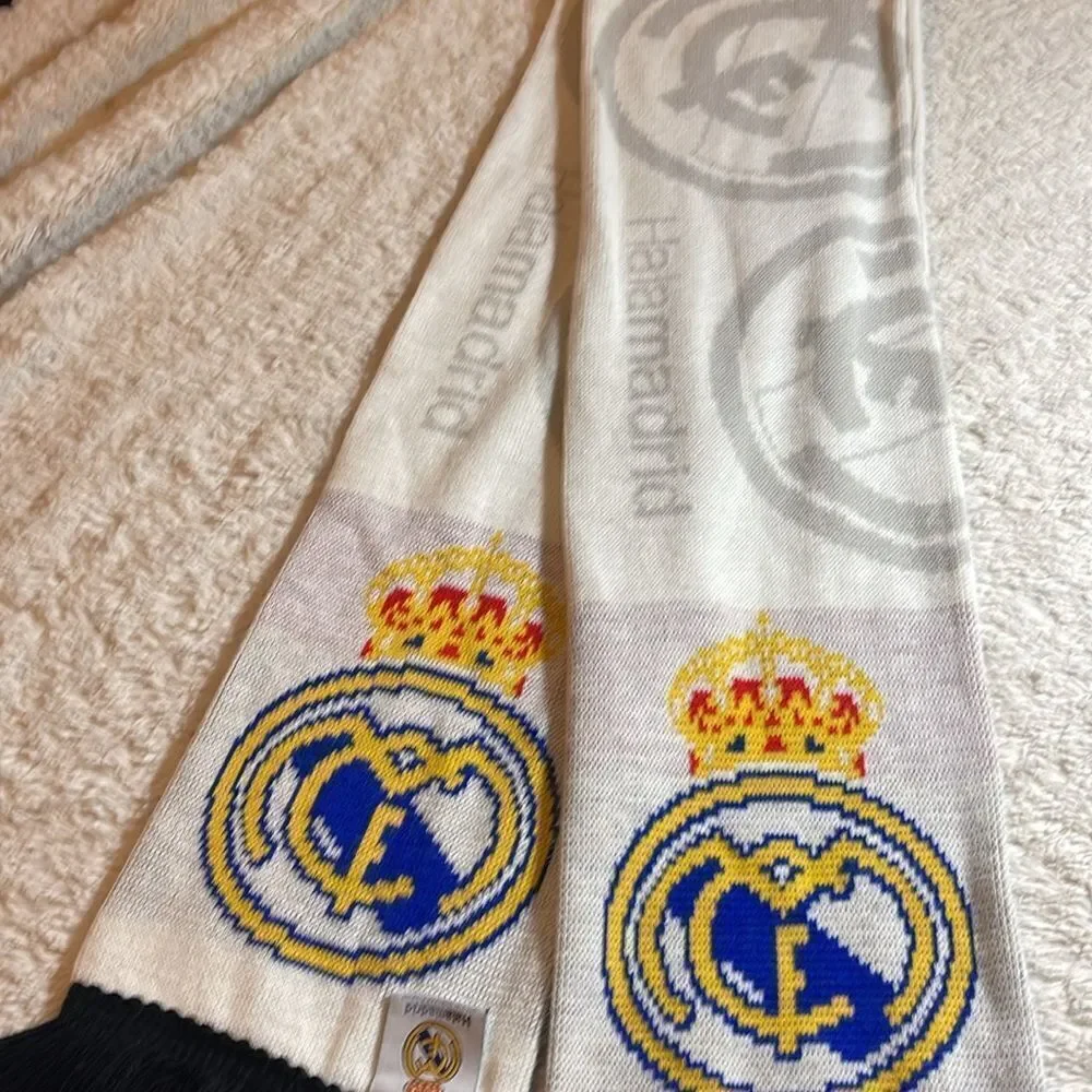 Halamadrid scarf